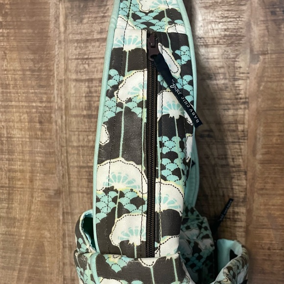 Petunia Pickle Bottom Diaper Shoulder Bag - Picture 7 of 12